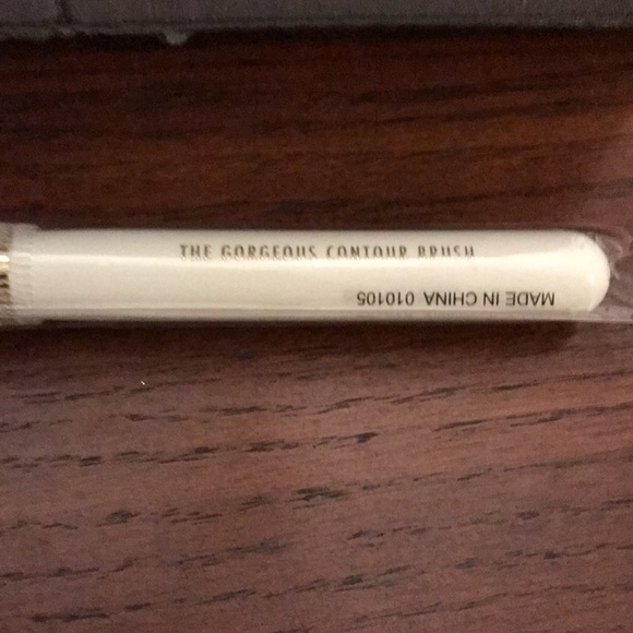 Gigi Gorgeous Contour Brush new - Picture 4 of 4